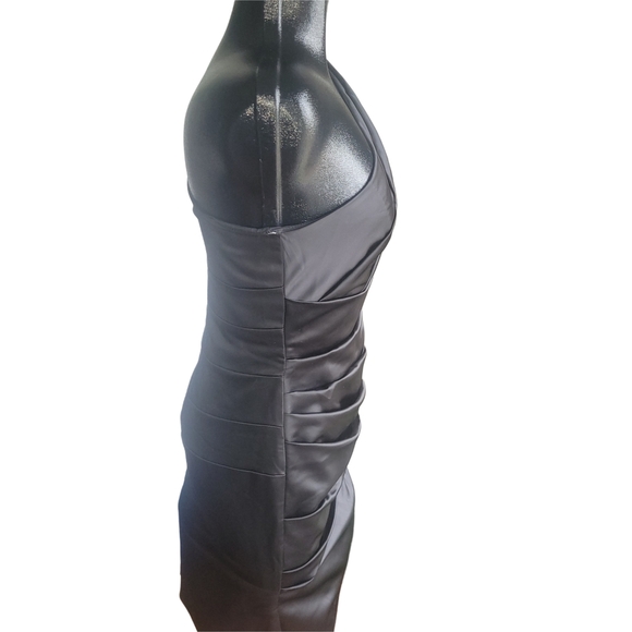 David's Bridal Black One-Shoulder Formal Prom Party Dress 6 - Picture 4 of 8